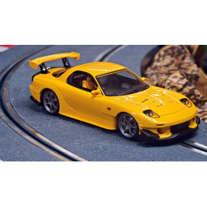 Mazda RX7 yellow